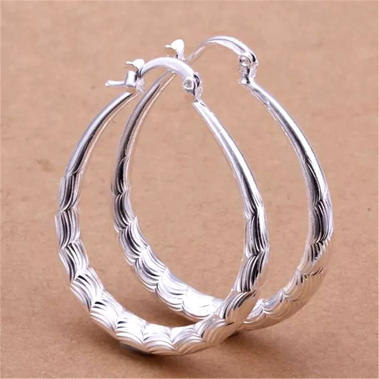 1 Piece Elegant Cute Wedding Waves Plating Alloy Hoop Earrings