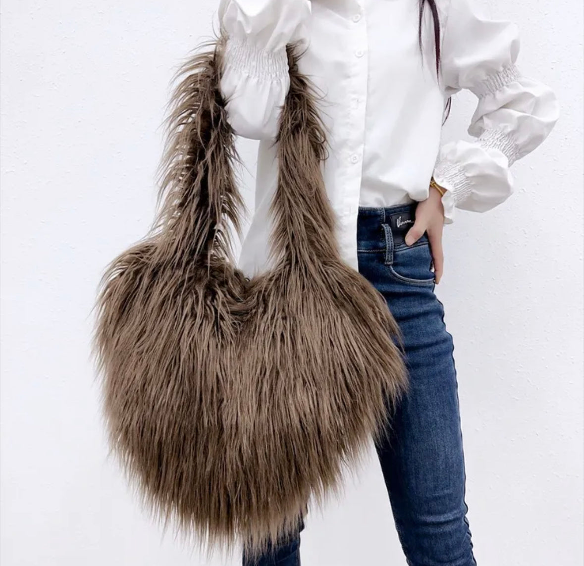 Furry Heart-shaped Zipper Bags