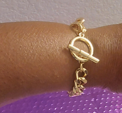 Chain Bracelet.