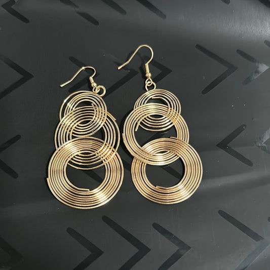 Wired linked Earrings.